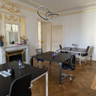 Bureau privé 30 m² 6 postes Location bureau Rue de Penthièvre Paris 75008 - photo 3